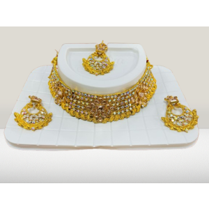 Elegant Gold-Tone Bridal Choker Set with Intricate Crystal Embellishments